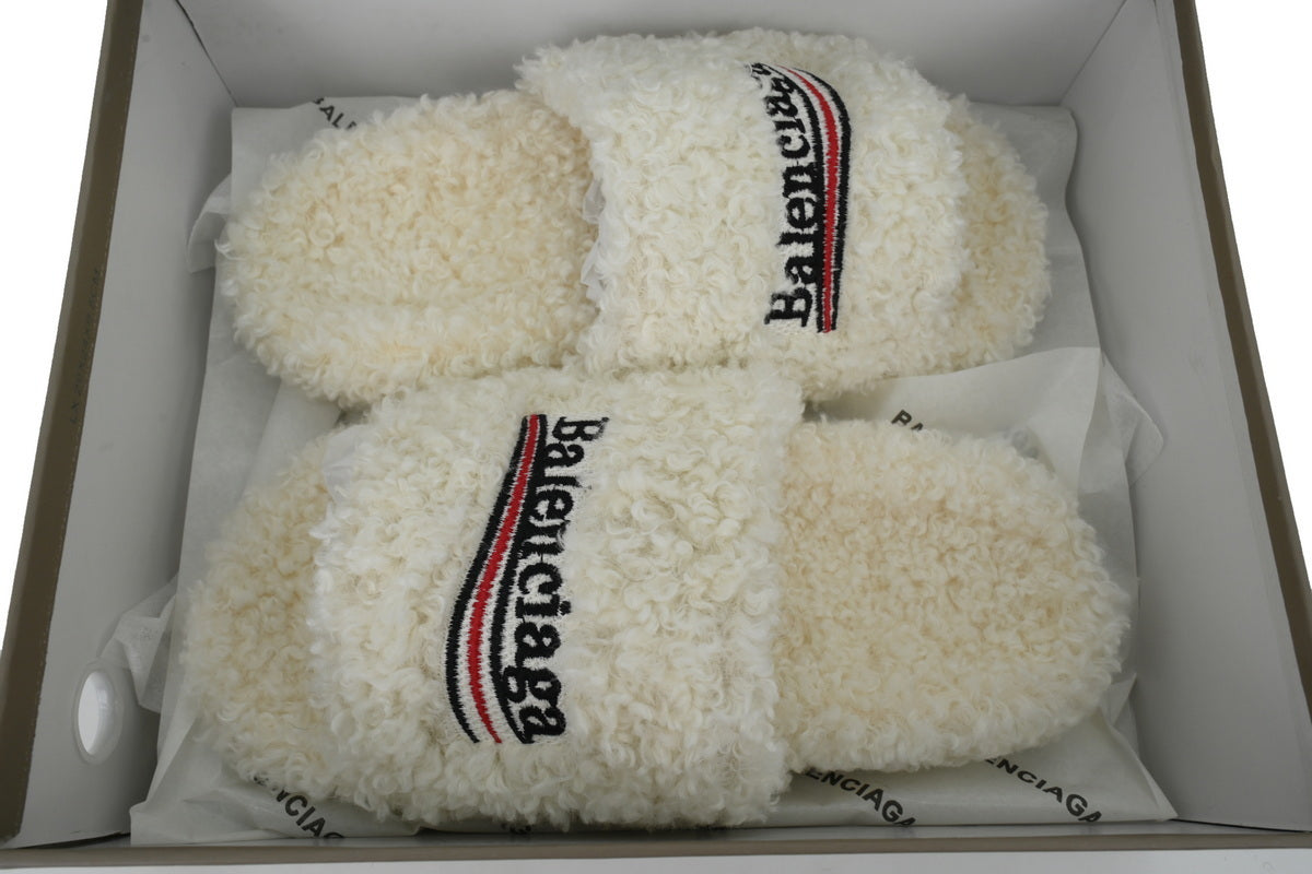 https://images.mrshopplus.com/495014464869398/DTB_proProduct/2025-09-30/balenciaga_furry_slide_white_coke_label_654261w2do19906_1CFBD7182991E.jpg