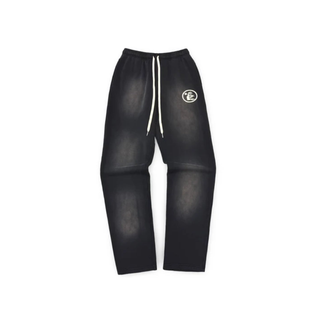 https://images.mrshopplus.com/495014464869398/DTB_proProduct/2025-11-11/hellstar_sweatpants_washed_black_1D323C831001C.jpg