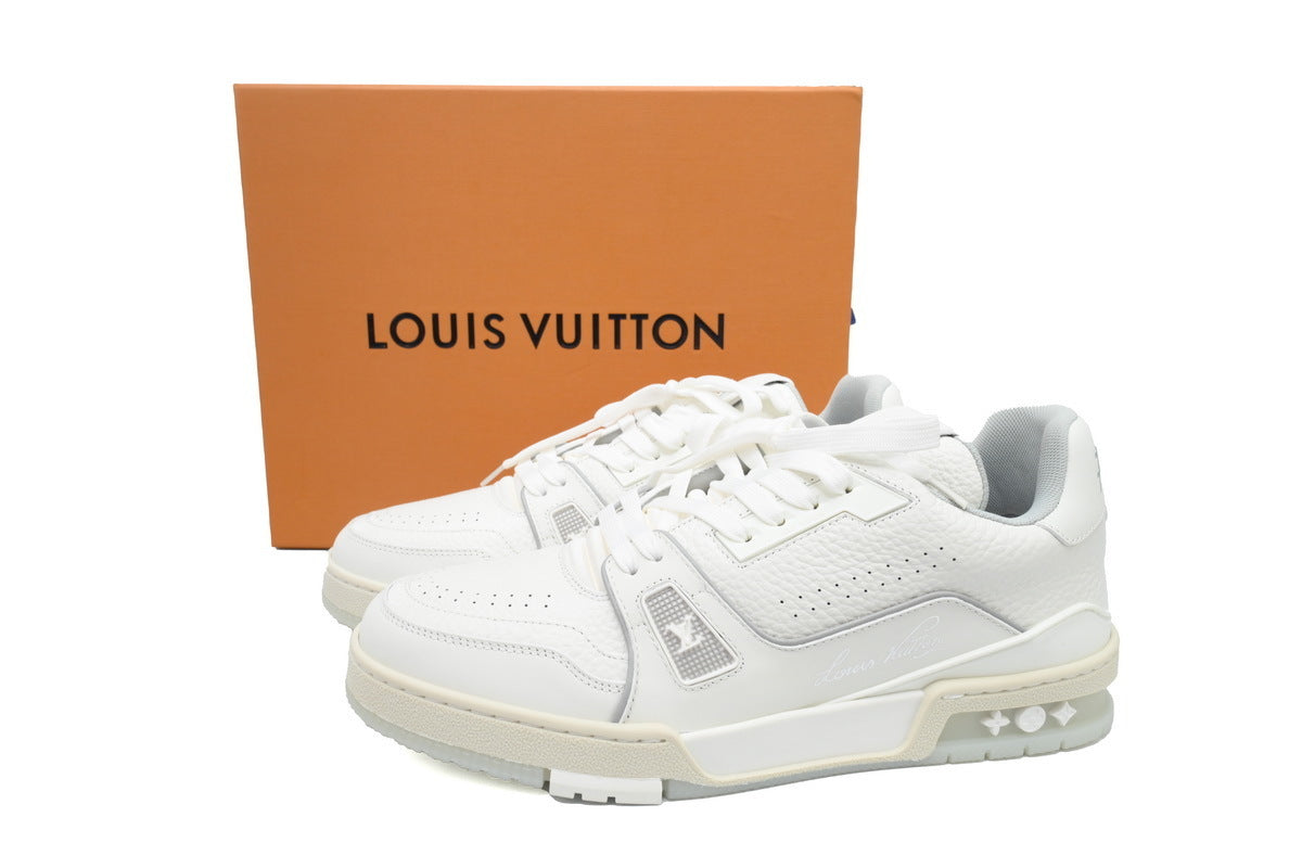 https://images.mrshopplus.com/495014464869398/DTB_proProduct/2025-11-11/louis_vuitton_trainer_white_litchi_pattern_fd0221_1D31D8C7D9F17.jpg